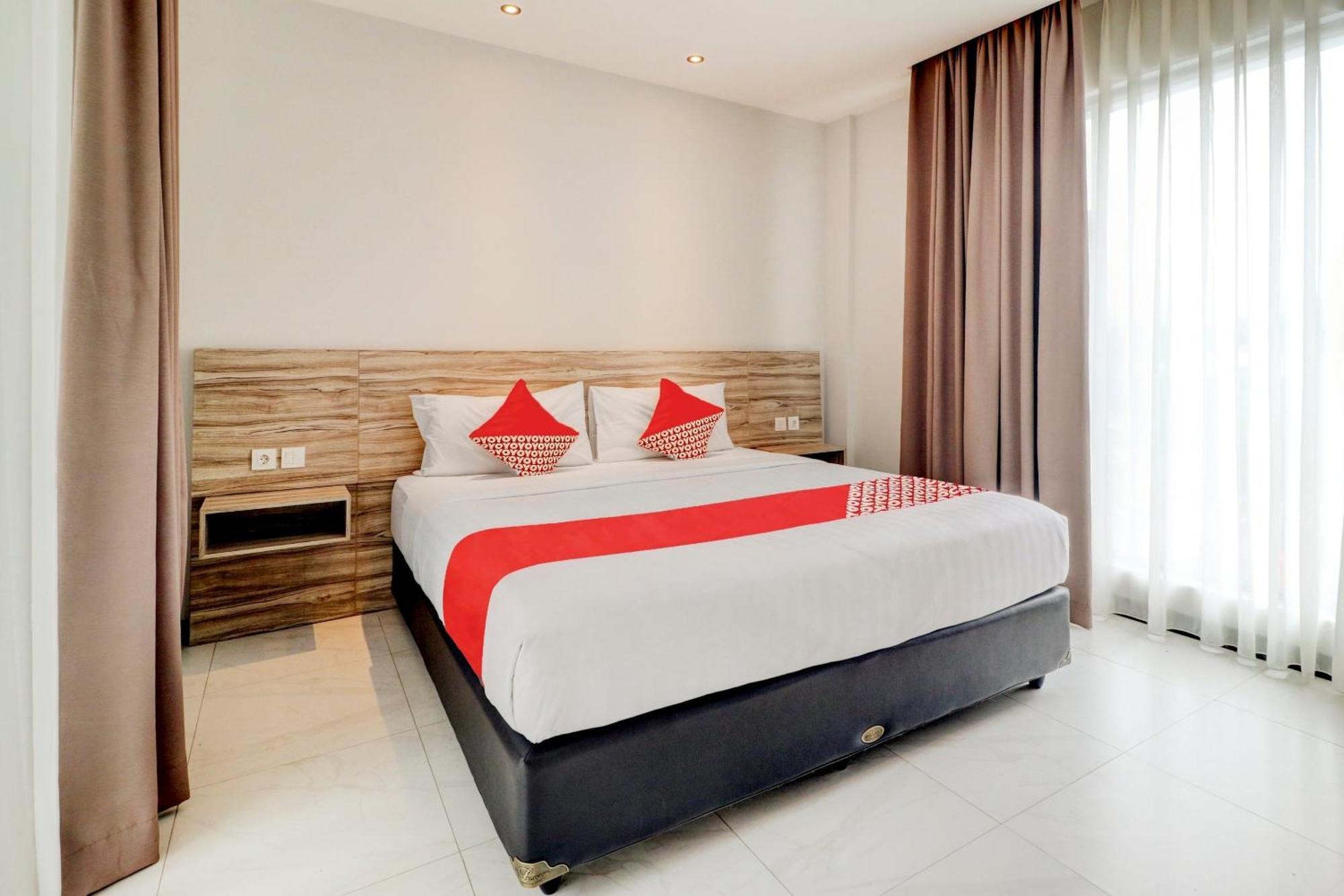 Collection O Cihampelas Near Ciwalk Formerly I Sleep Hotel Bandung Esterno foto